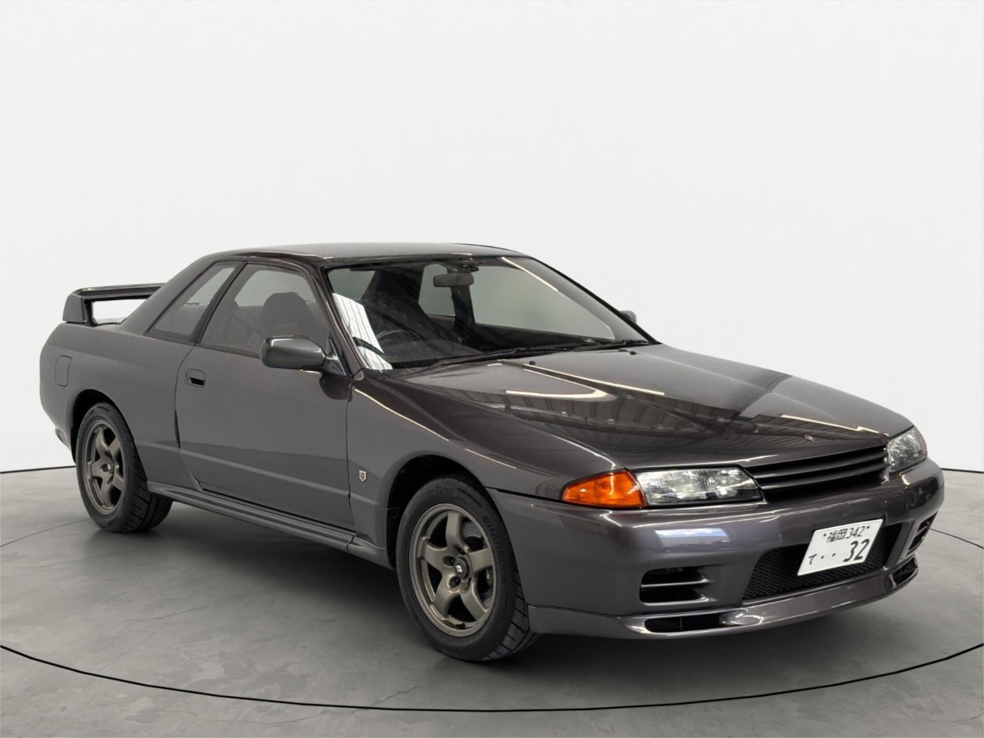 NISSAN SKYLINE