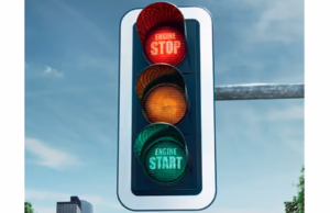 Traffic Light with the text 'Engine Stop' on the red light and 'Engine start' on the green