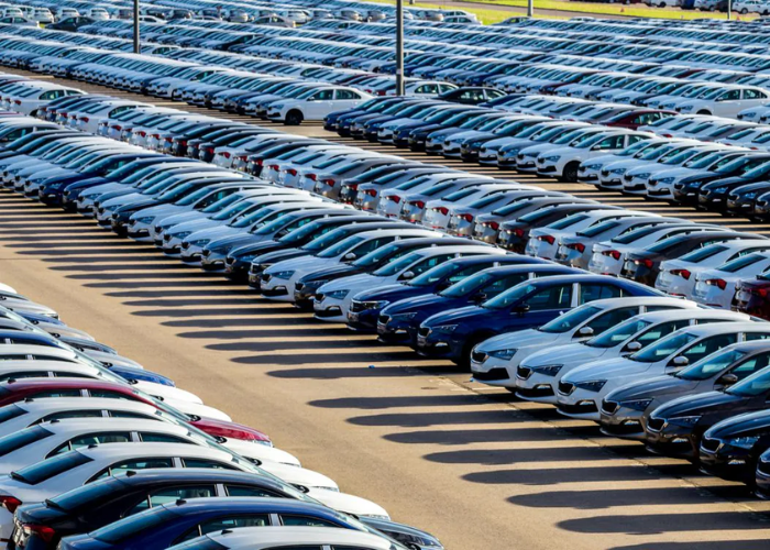 The Corporate Engine: How a Few Parent Companies Dominate the Automotive Industry